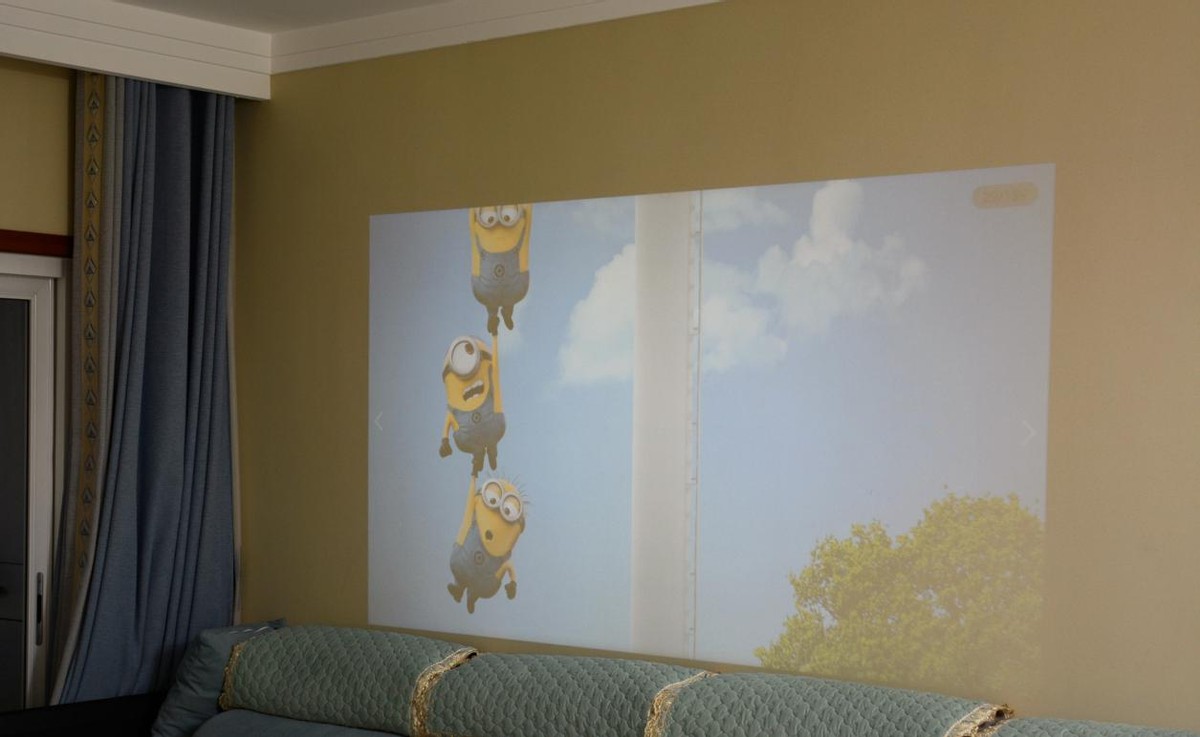 泰捷weboxt1投影200寸效果,千元非智能投影仪