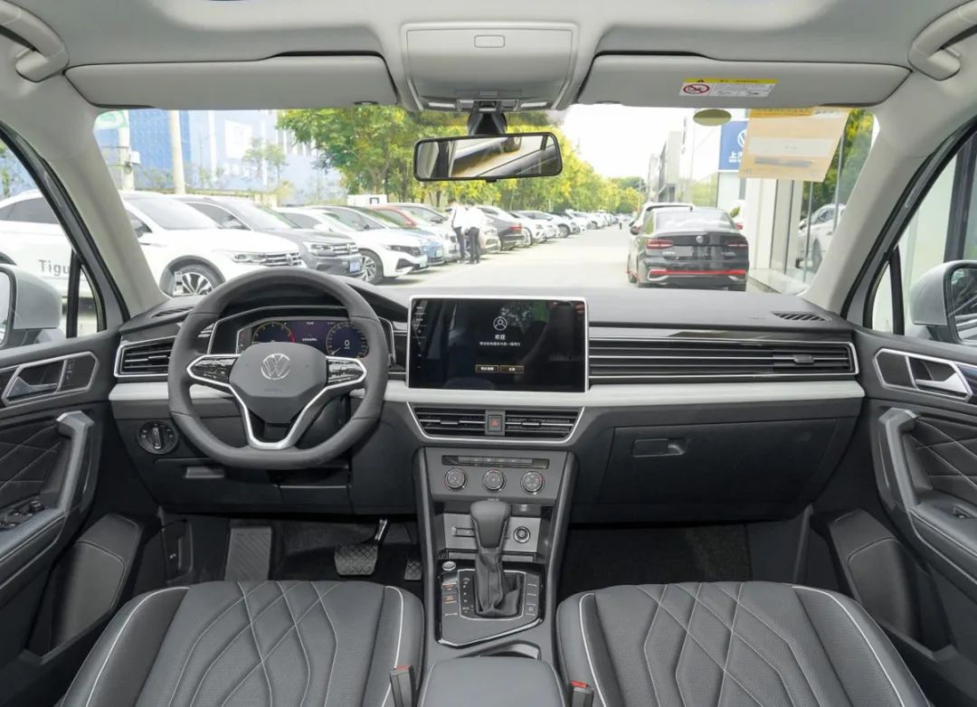 rav4和途昂哪个档次高,途观对比丰田rav4