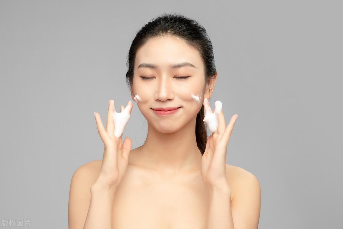 抗衰老抗皱护肤品最有效的品牌,精华液抗皱紧致抗衰老明星代言