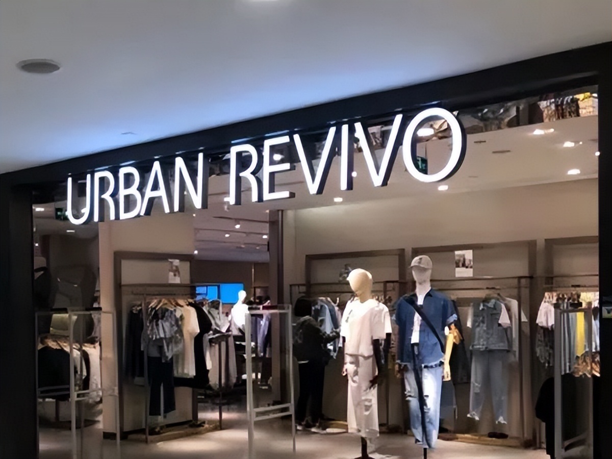 上周末的热搜第一，扒掉的不只是美特斯邦威的裤衩子