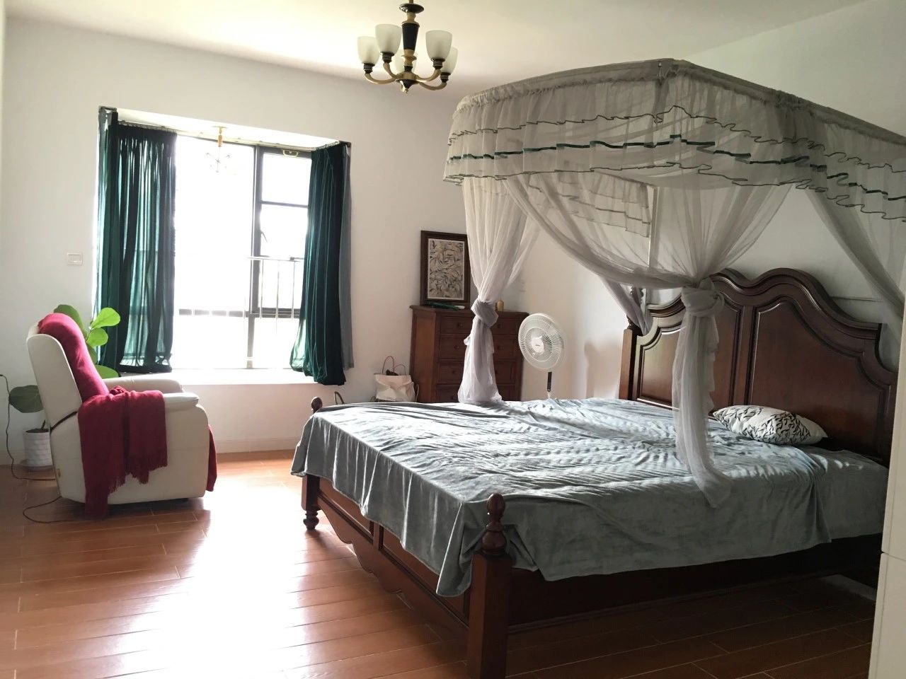 哪种蚊帐防蚊效果好又好看,什么蚊帐防蚊又简单好看