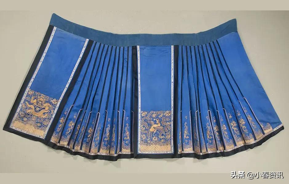 迪奥半身裙疑抄袭马面裙样式,迪奥马面裙出自韩国设计师之手