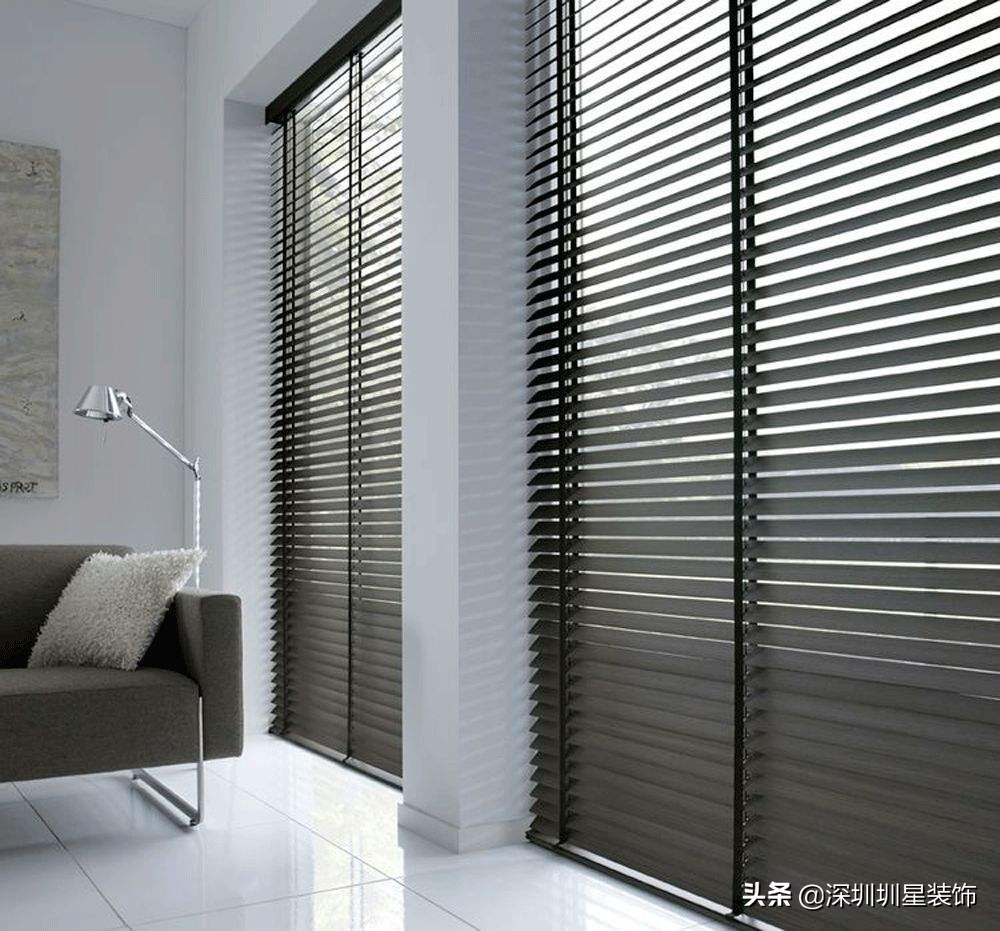客厅装百叶窗优缺点,客厅玻璃百叶窗的优缺点