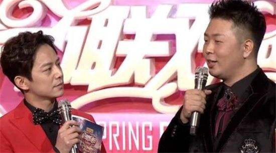 24年来守护着4个兄妹,最后却一个都留不住,何炅老了,都结束了