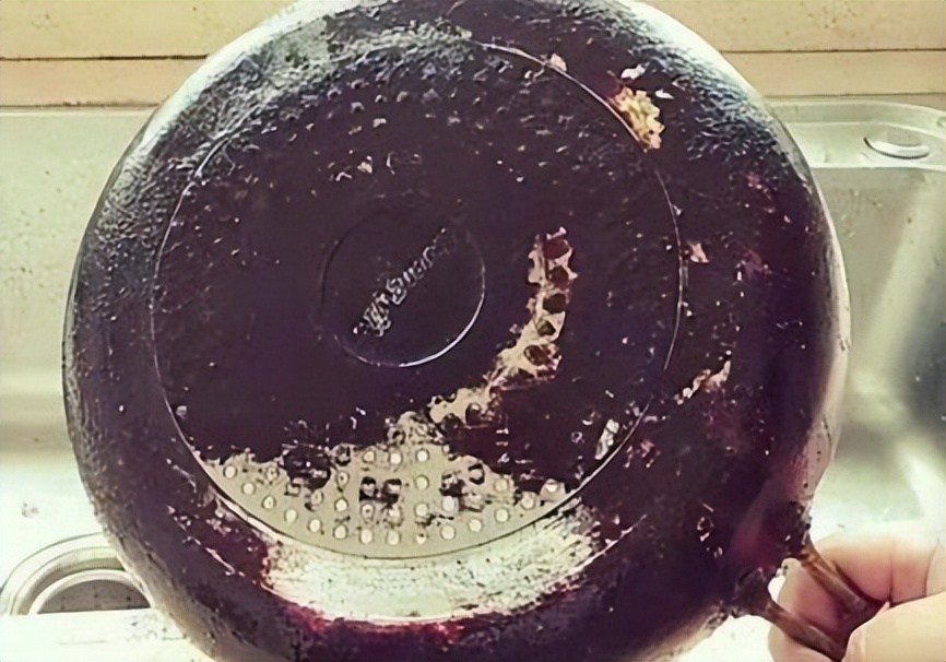 不锈钢锅用久了锅内洗不干净,不锈钢锅放久黑了