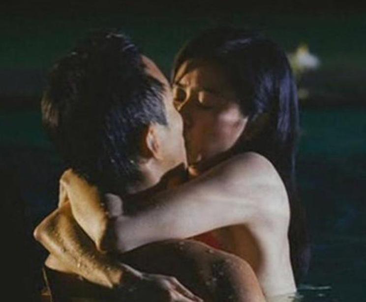 赵丽颖拍吻戏不雅的采访,杨幂和赵丽颖吻戏