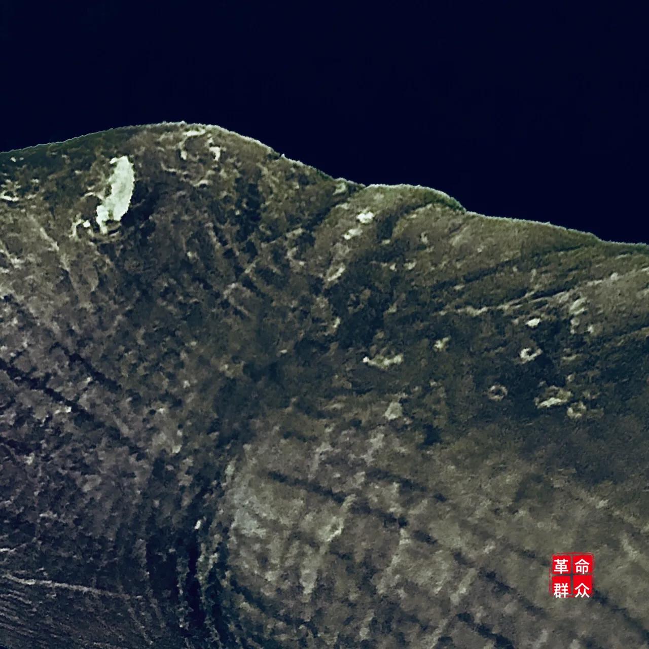 学生握笔防老茧,握笔多了老茧