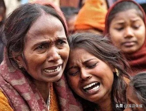 19年记者收集一大证据，揭露印度女性为满足老板，全部被“阉割”