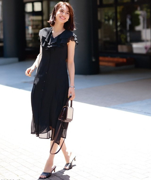 黑白色怎么搭配才好看,黑白色如何搭配出高级感