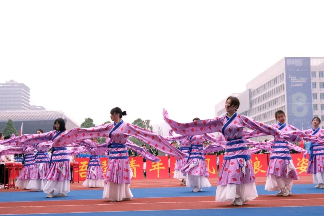 燃爆全场运动会开幕式,世界运动会燃爆全场名场面