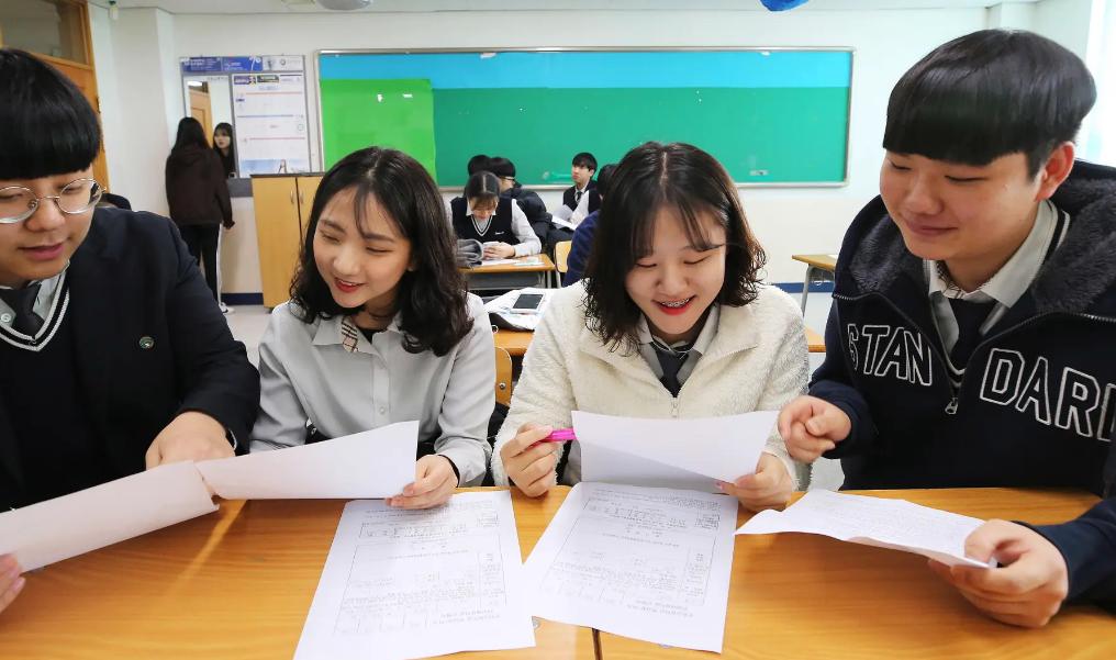 单招大专和高考大专毕业证一样吗,单招大专和高考大专当兵有区别吗