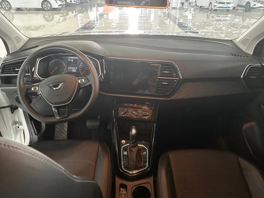 捷达vs5汽车led大灯,捷达vs5前led大灯能改装透镜吗