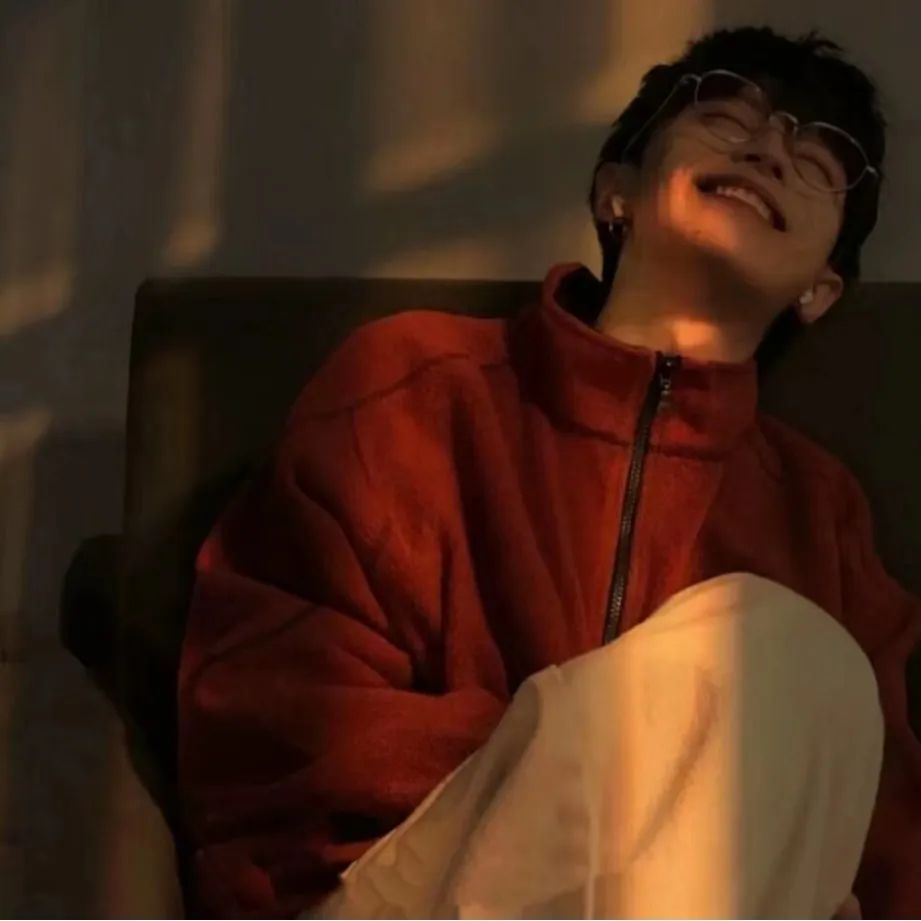 背景图氛围感高级感男,跨年下雪背景图氛围感