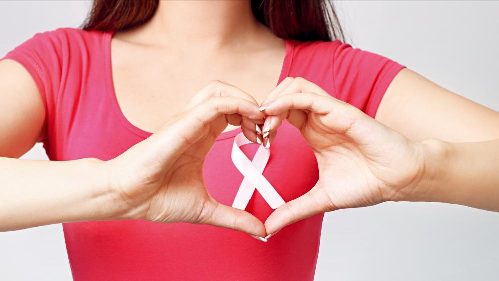 乳腺纤维瘤和乳腺囊肿的临床表现,乳腺纤维瘤手术后又长了会癌变吗