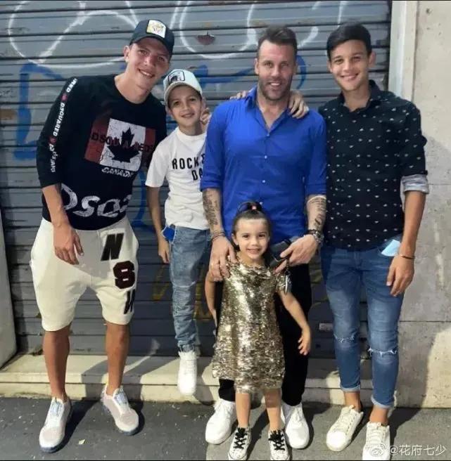 中国足球与日本足球差距,中国和日本足球的差距