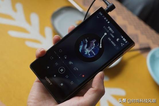 nw-a306索尼黑砖,索尼zx707和索尼黑砖二代对比