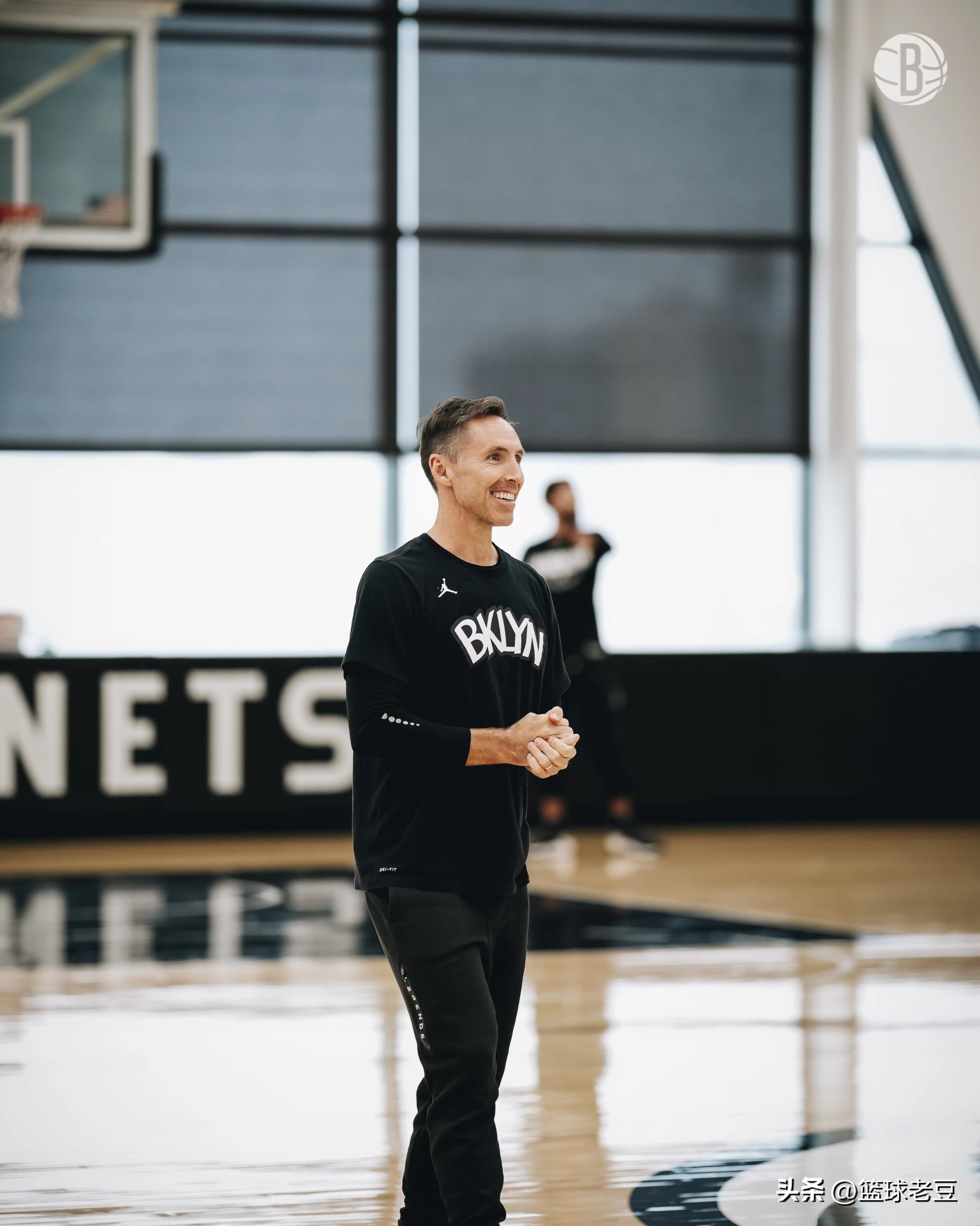 篮网新球,篮网二次运球