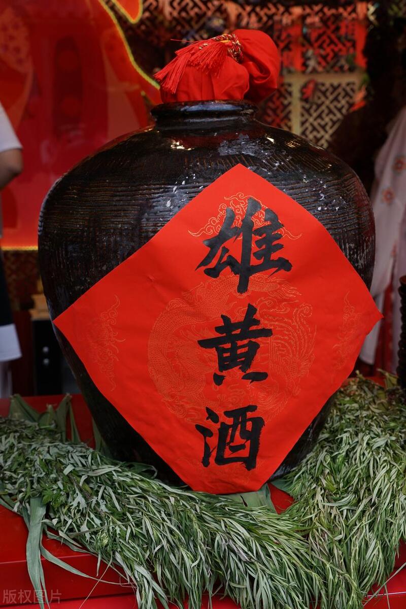 端午节挂艾草挂好了能换地方吗,端午哪三种家庭不能挂艾草