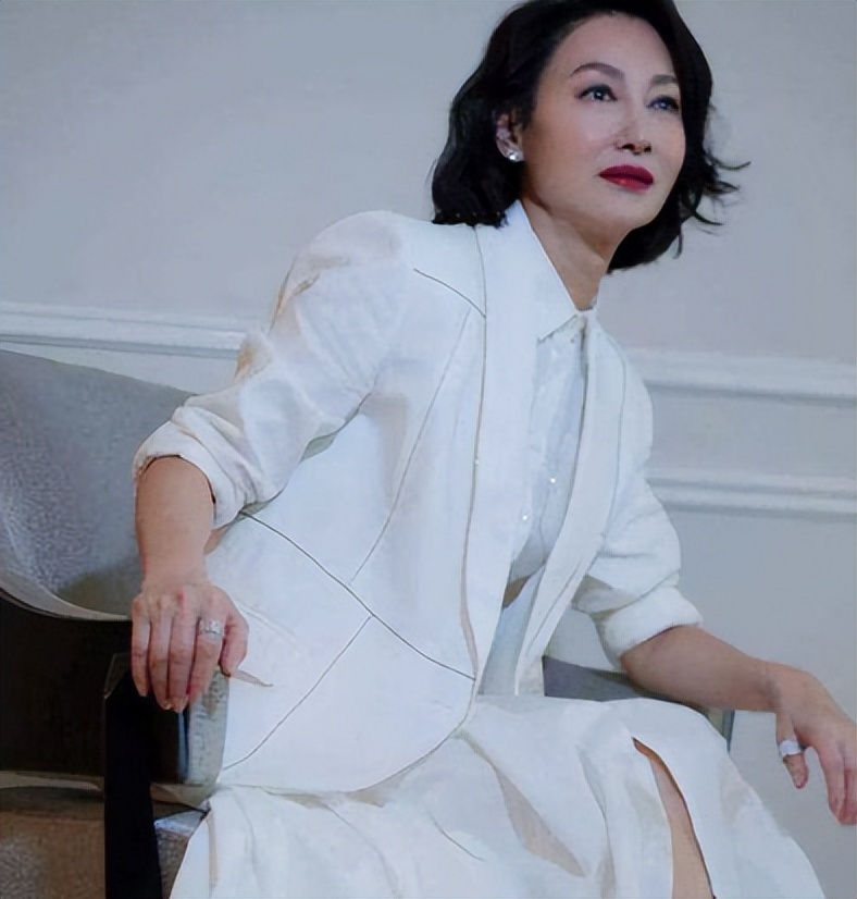 惠英红得影后,惠英红影后视频