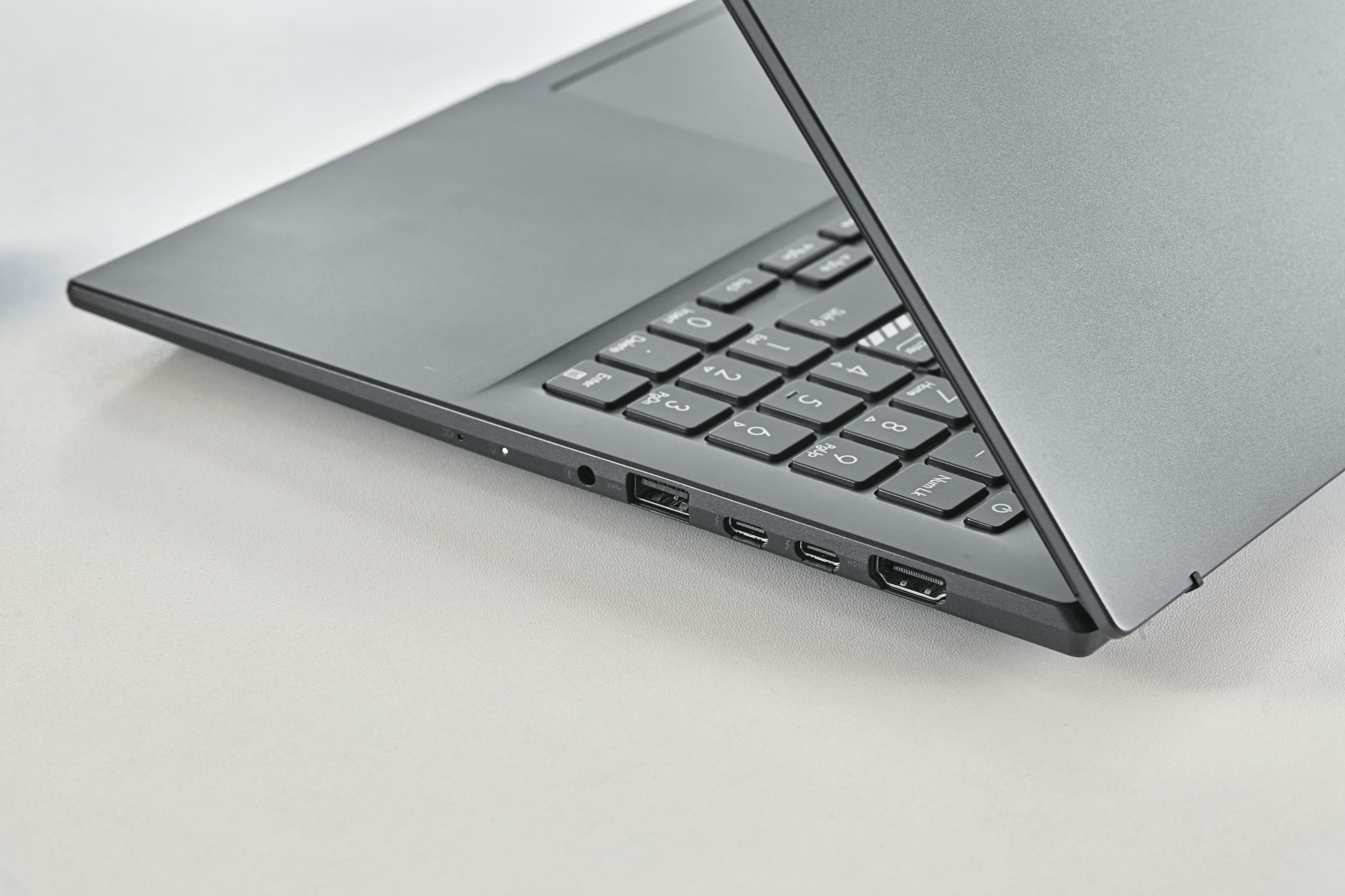 华硕笔记本中哪款性价比高办公用,华硕灵耀x13amd锐龙八核2.8koled