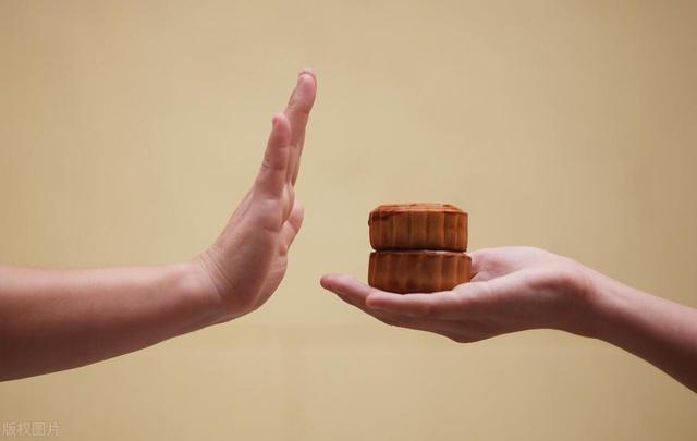 保姆给雇主洗鞋袜,保姆给雇主洗衣服经历