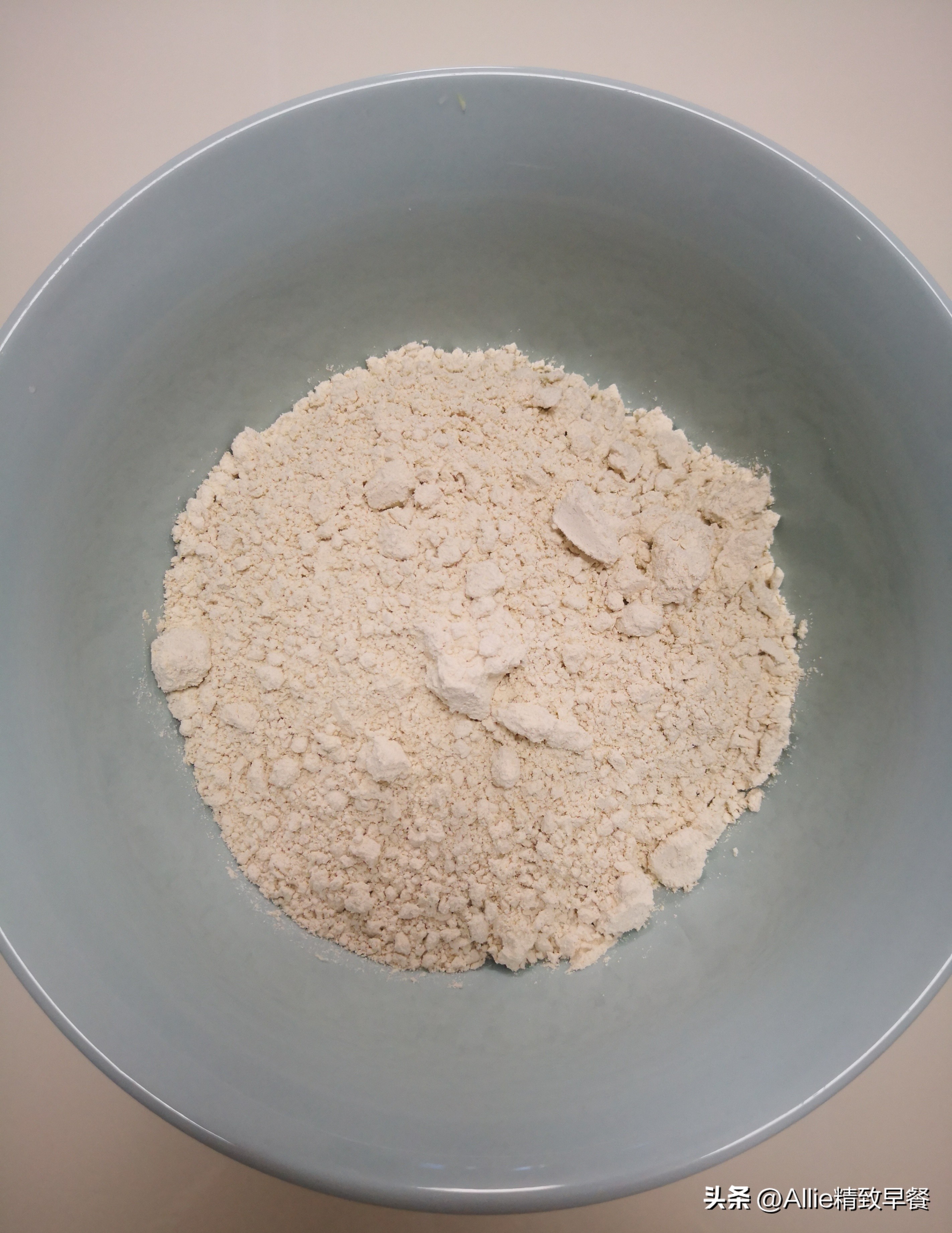 天气太热不想吃大鱼,凉拌莜面详细做法