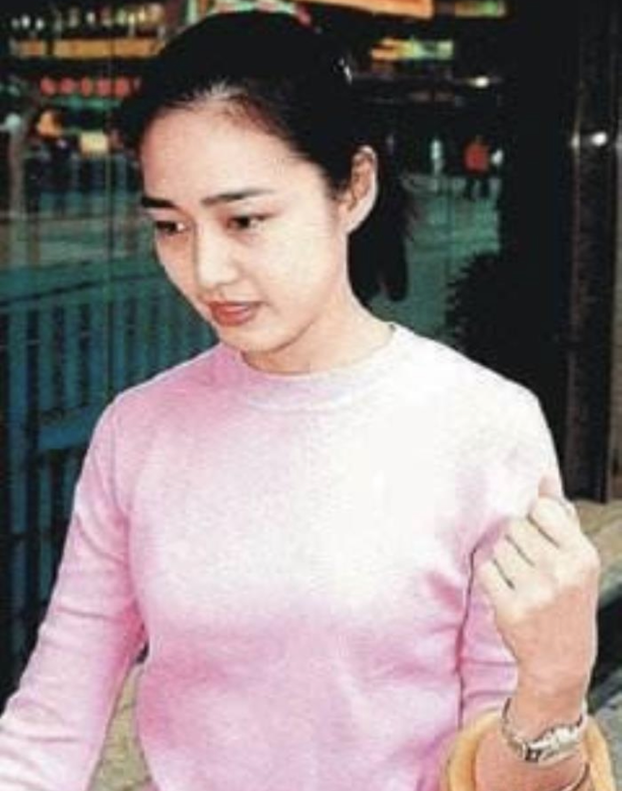 刘德华陪妻子回老家过年,刘德华陪娇妻回马来西亚过年