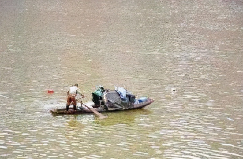 捞尸人夜晚捞尸全过程,民间真实的捞尸人