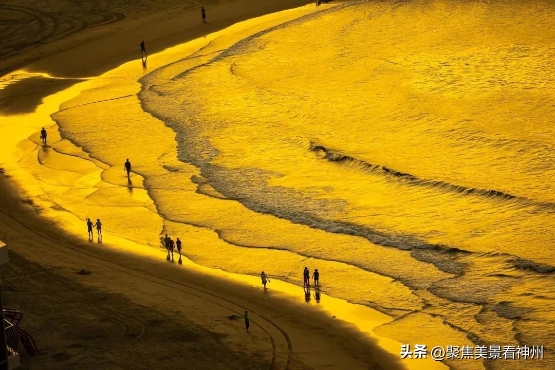 摄影镜头中的大地，既是油画也是梦境