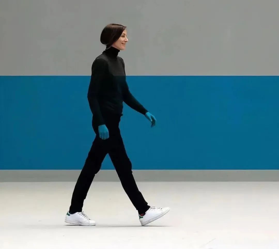 阿迪达斯败退中国市场,阿迪达斯怎么越来越便宜了