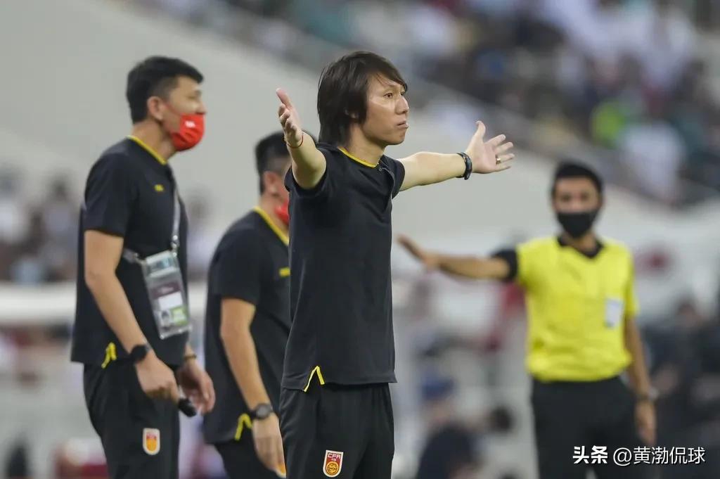 李铁弃归化德甲,李铁谈归化球员战术