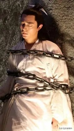 故事：女人哪里有痣能够旺夫兴家？雇工酒后泄天机、土豪起杀心