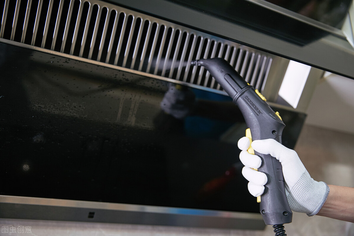 清洗油烟机用什么清洗最好也方便,如何快速清洗油烟机小妙招图解