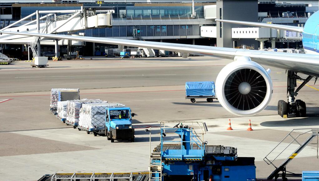 东西寄到英国有什么途径,寄包裹到英国有哪些规定