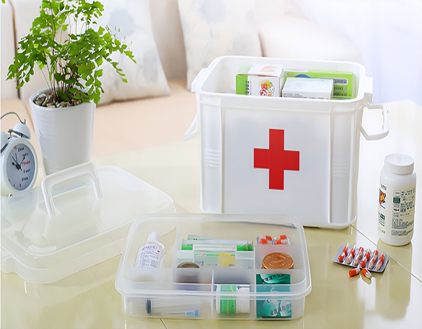 炉甘石洗剂搭配什么祛痘,炉甘石洗剂能用在哪些皮肤病