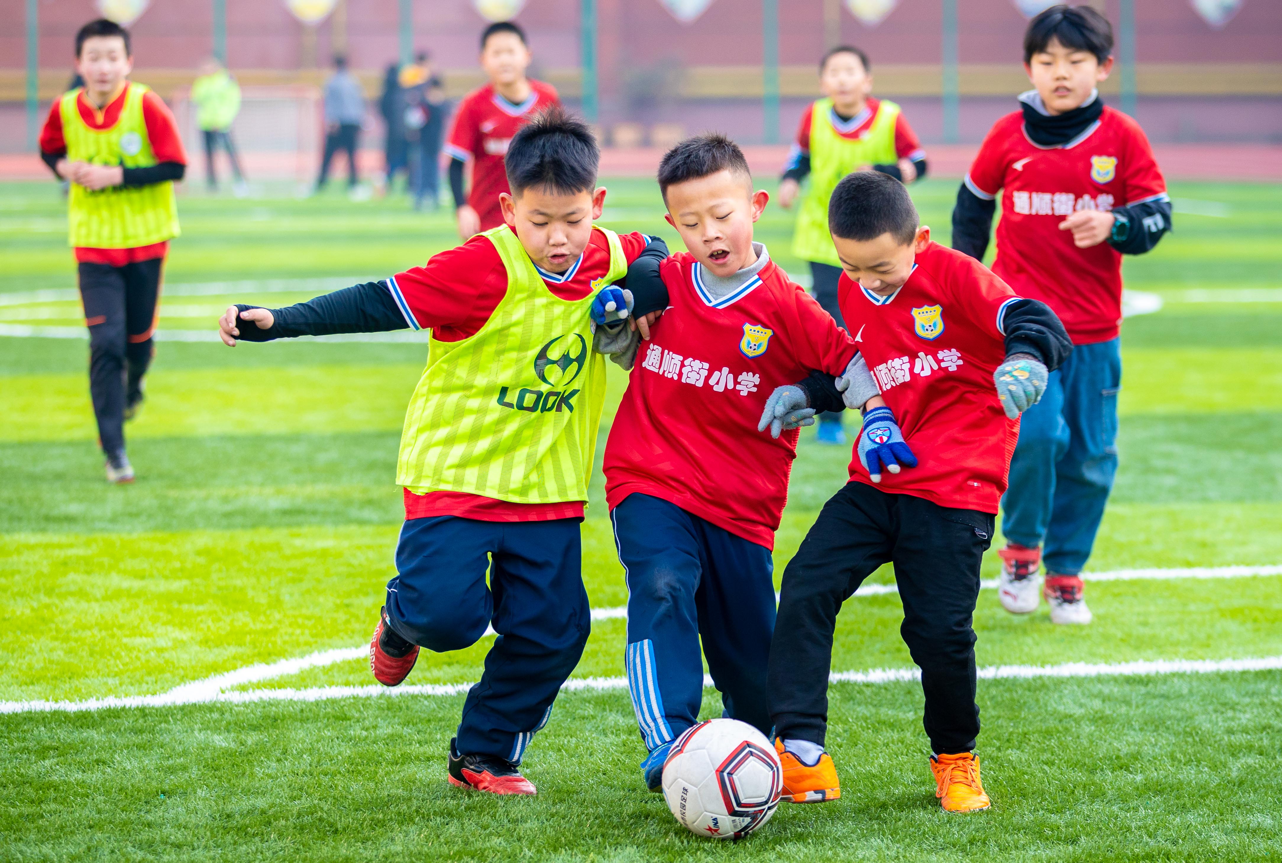 足球小将多特蒙德冬训,09足球小将冬训