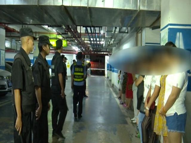 警方抓获传销分子,警方夜袭传销窝点抓获涉案人员