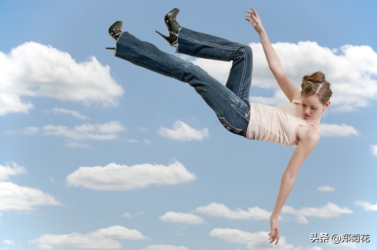 飞机失事为什么宁可坠机不跳伞,为什么飞机失事死亡率那么高