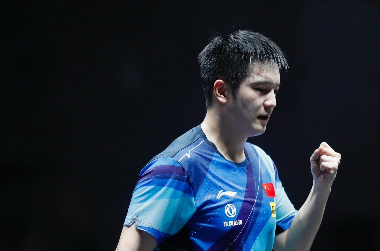 樊振东两次绝境翻盘,樊振东半决赛表现怎样