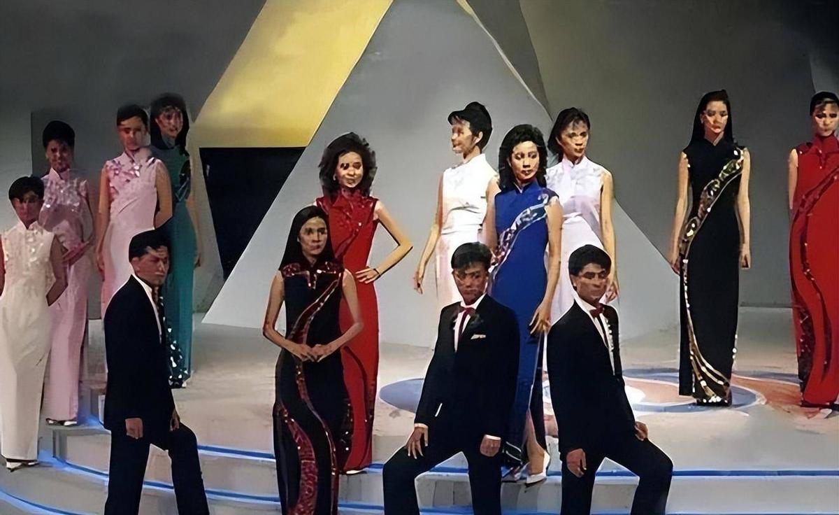 惊！日军日记曝光，*安妇慰**不顺从，日军竟用*刀刺**插入她的*体下**！