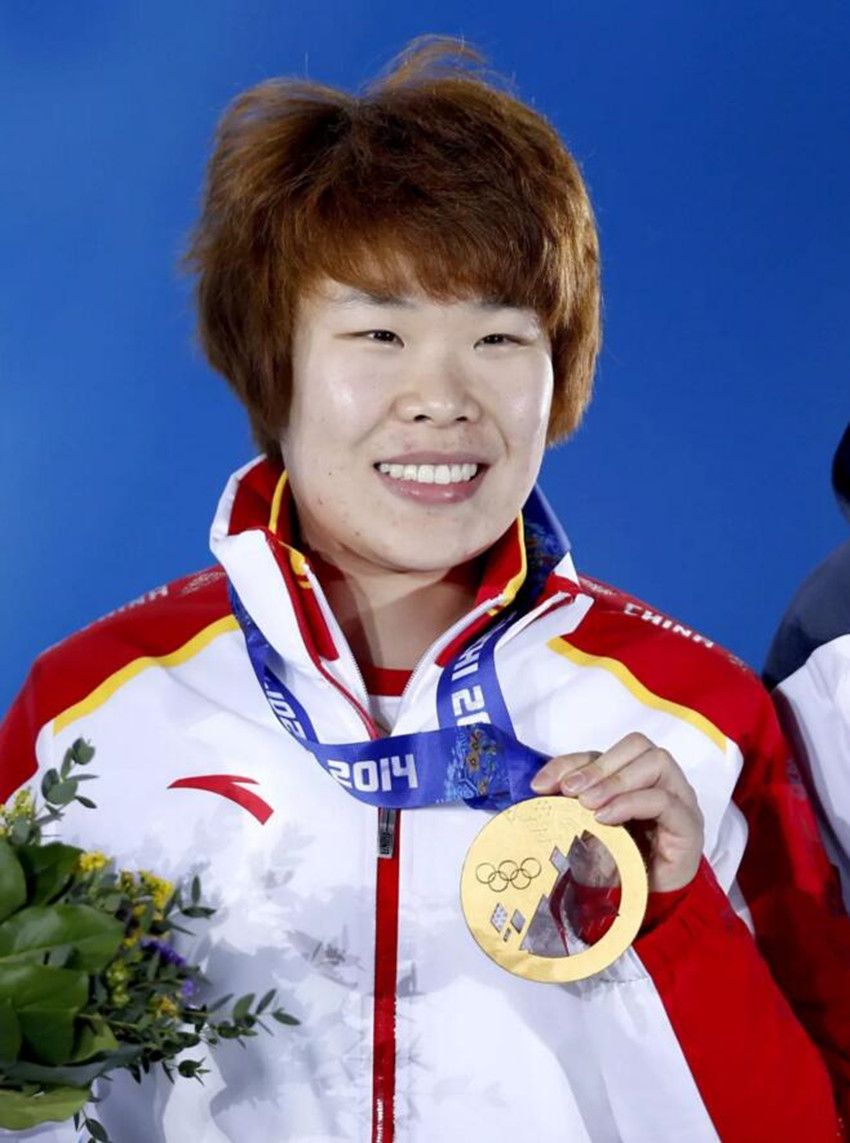 周洋孤军奋战1500米夺冠,周洋以一敌七逆转夺冠完整版