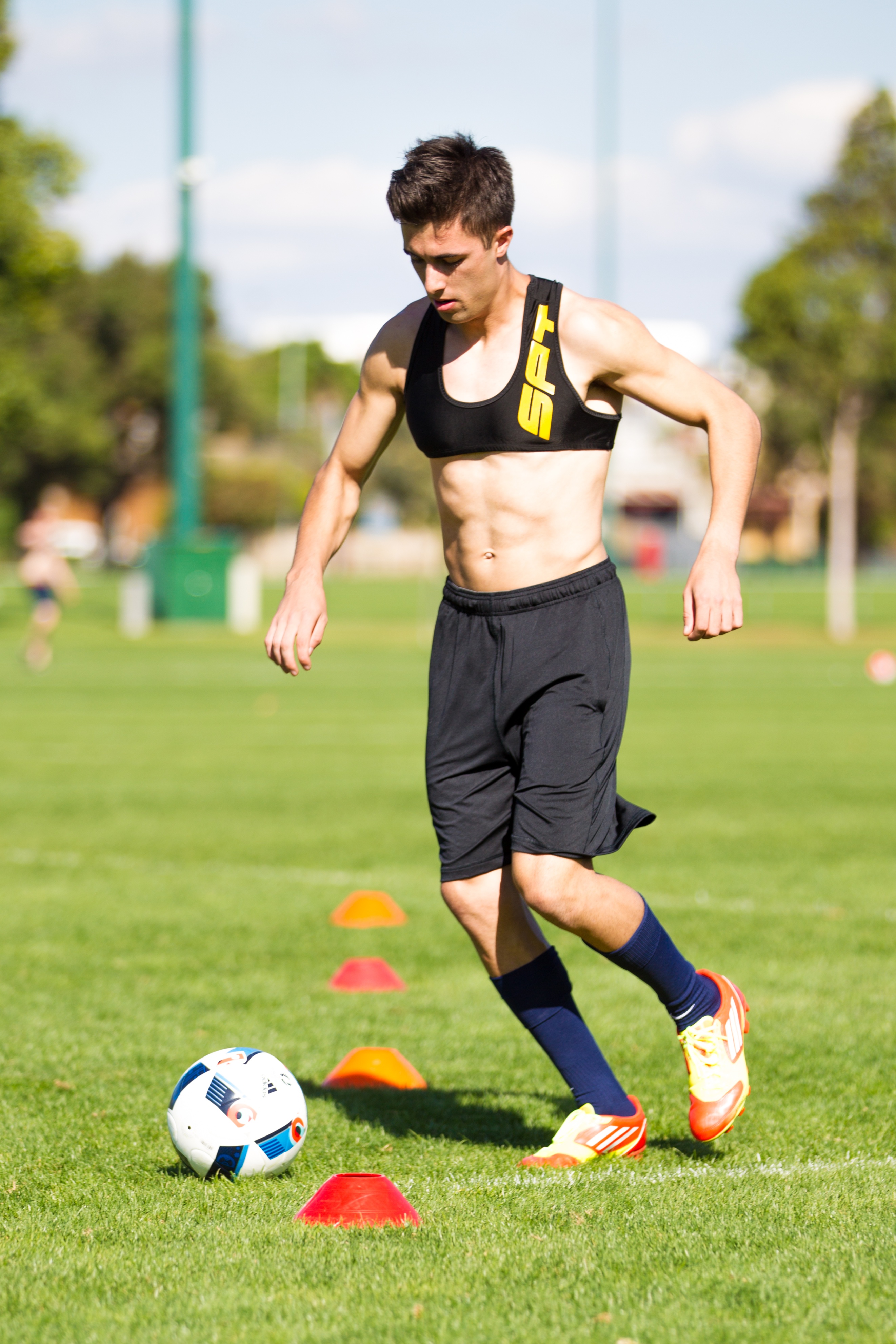 男性胸罩是什么,日本男士胸罩