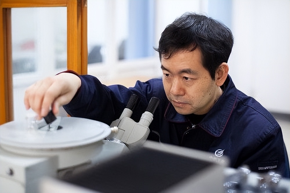 钛水杯和玻璃杯哪个好,钛杯为什么突然这么便宜