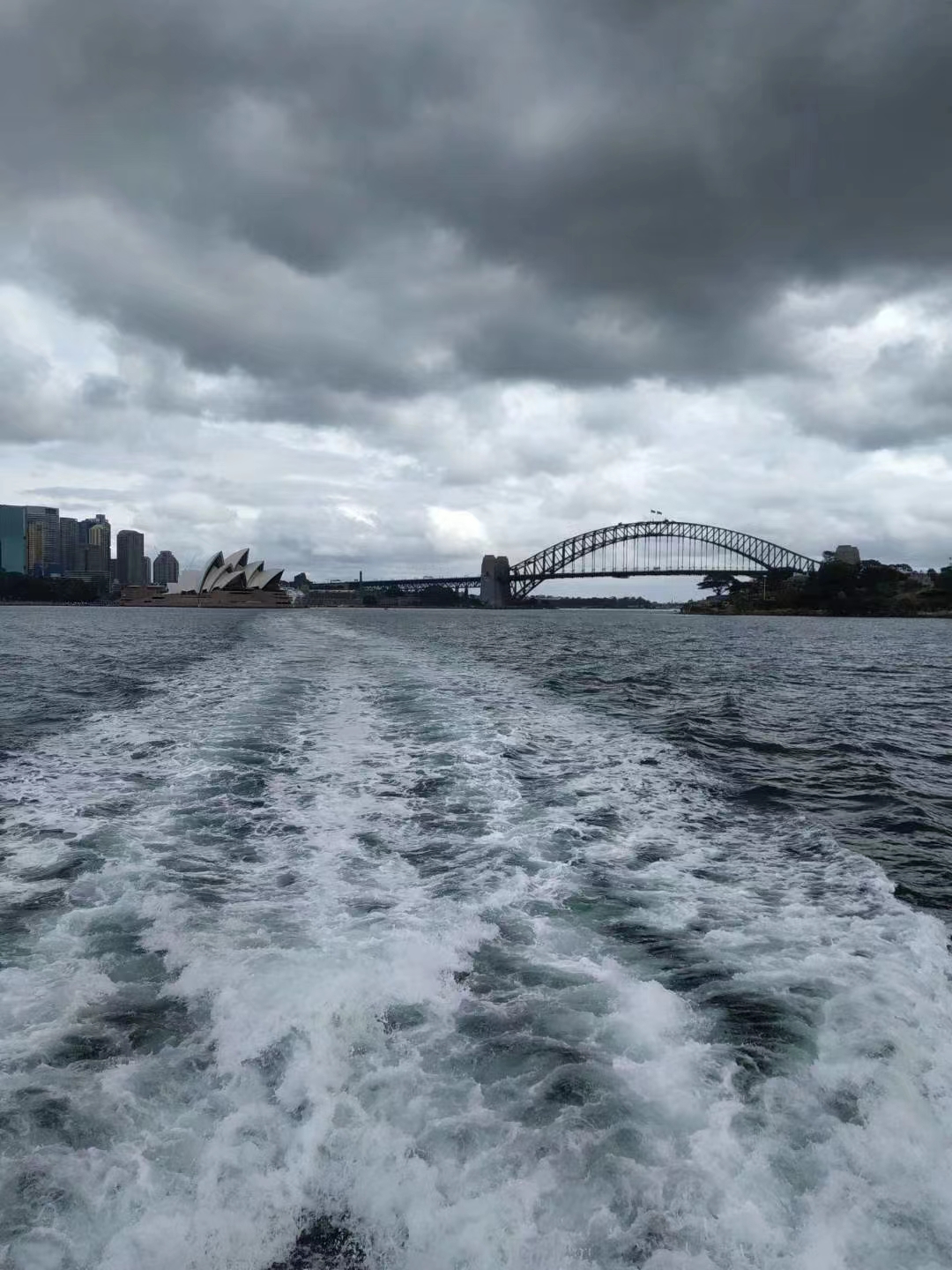 关于我用700块人民币搞定一家三口澳洲往返机票这件事