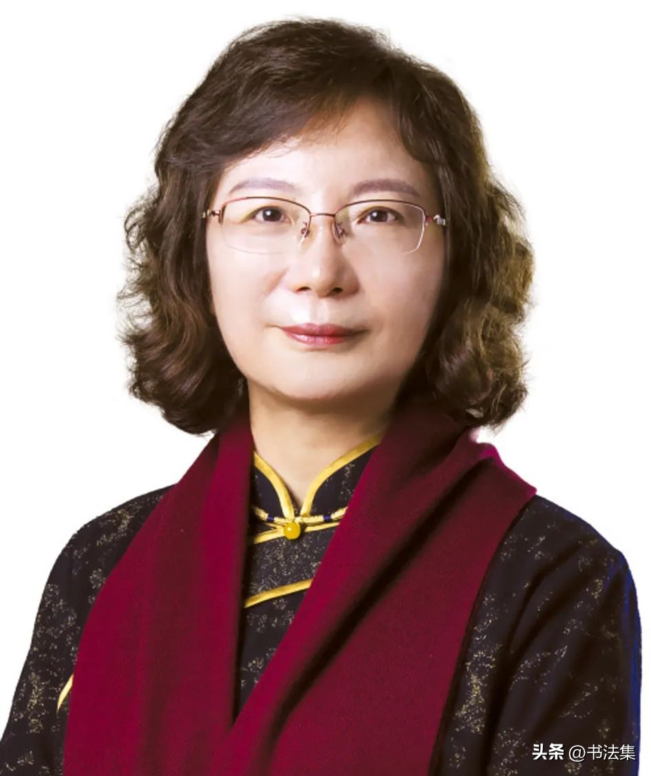 百卉争春——中国书协第八届女书家委员会委员作品选刊