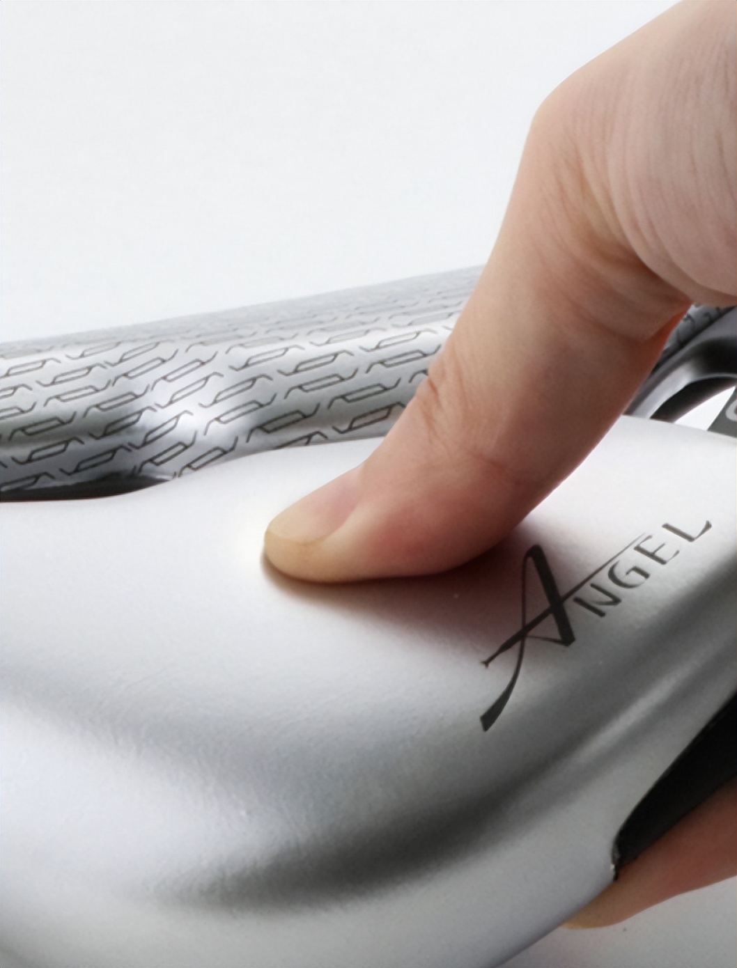 维乐AngelTT：一只真正惊艳到我的短鼻骑行坐垫