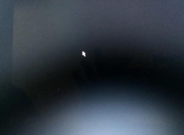 联想thinkpade40风扇一直转黑屏,联想笔记本电源显示器不亮怎么办