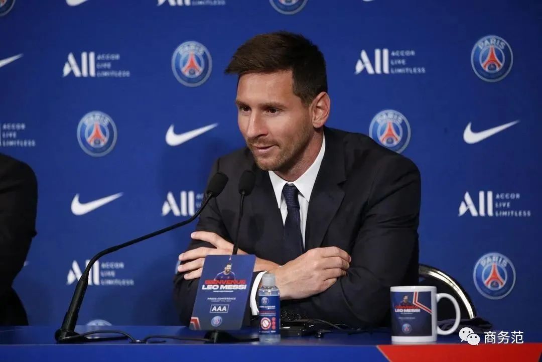 梅西夺冠后亲吻妻子,梅西夺冠亲吻爱妻