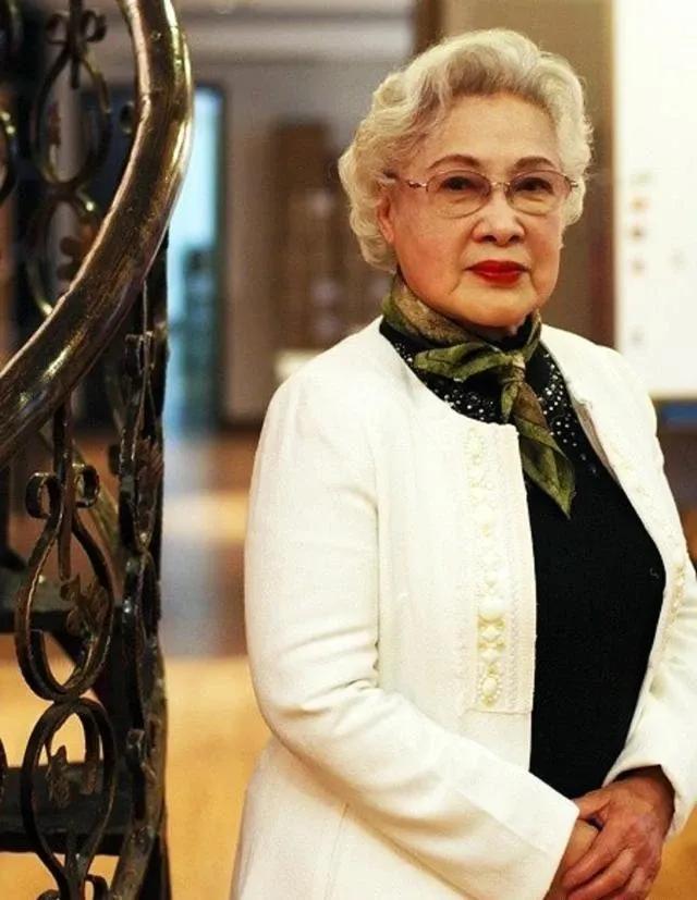 秦怡在病房过100岁生日健康秘籍,秦怡的长寿秘诀视频