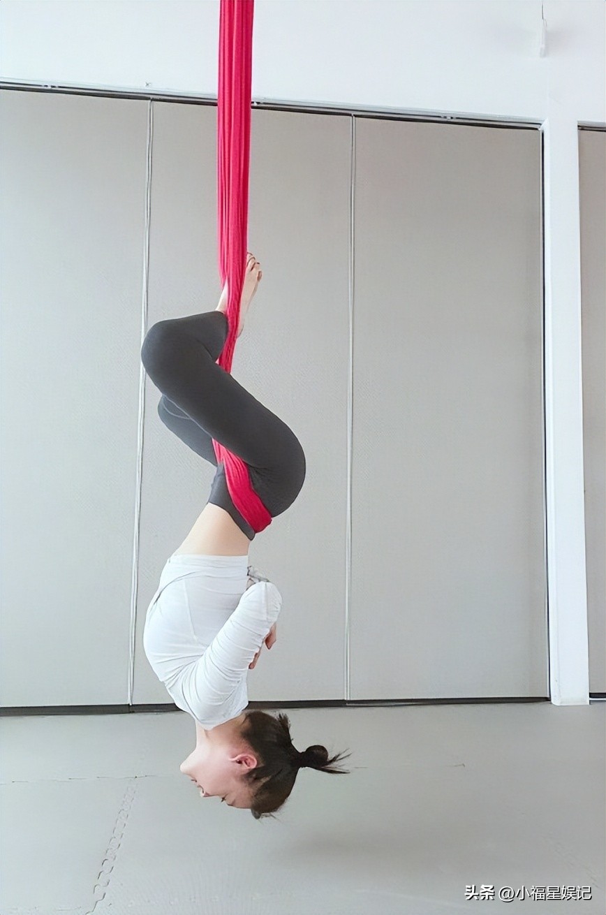 好仪态才会气韵佳!盘点8位胜在仪态上的体态王者,个个美爆了